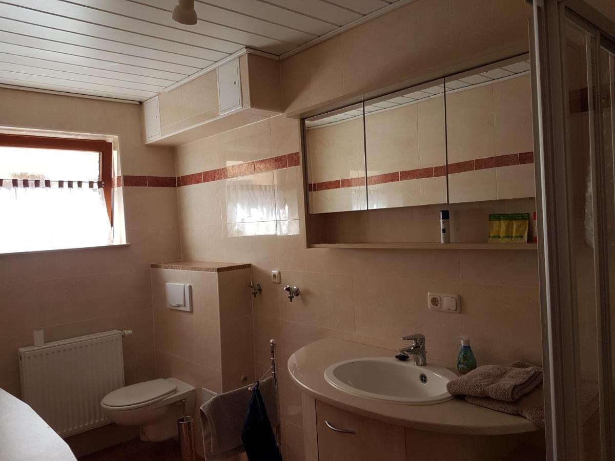 Kleine Ferienwohnung Schortestrasse Ilmenau Luaran gambar